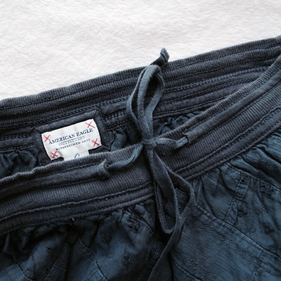 American Eagle Skirt - Picture 2 of 4